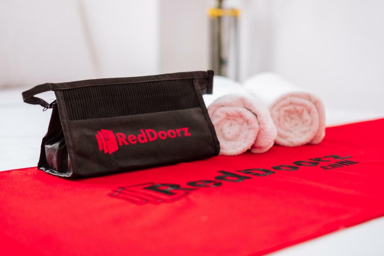 Reddoorz Plus @ Silk Residences Sta. Mesa Monthly Stay Manila Luaran gambar
